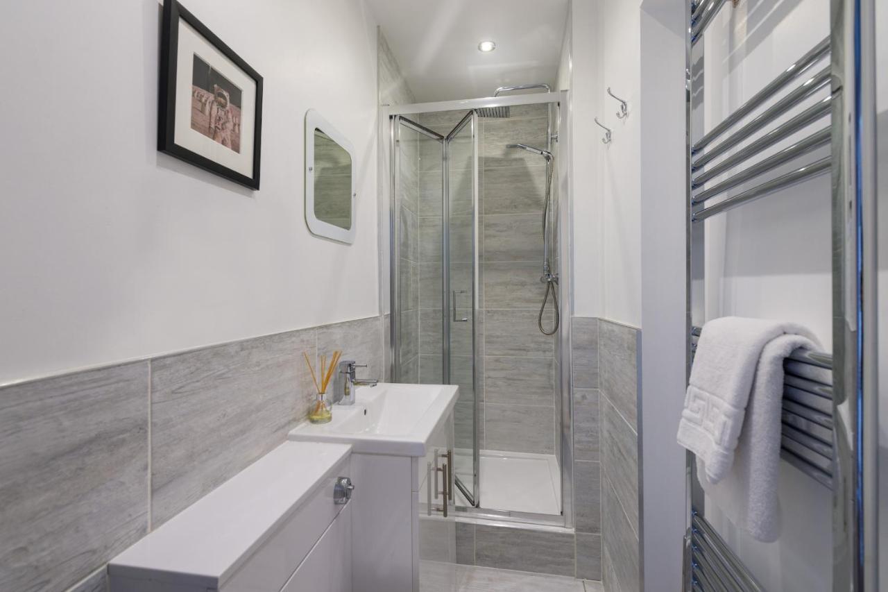 Royal Mile Modern Apartment Edinburgh Exterior photo